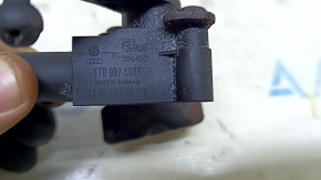 VW Tiguan 09-17 body tilt sensor with rod, with bracket