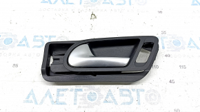 Inner front left door handle for a VW Tiguan 09-17