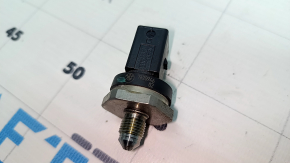 Fuel pressure sensor BMW X3 F25 11-17 2.0T on the rail