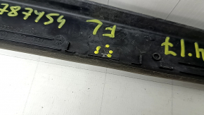 Left hood-wing seal for Audi A4 B9 17-17 front, broken mount