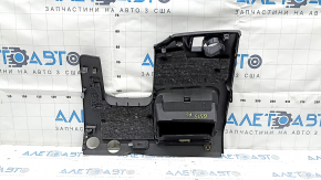 Black driver's knee pad for Audi Q3 8U 15-18, crack in mount