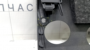 Black driver's knee pad for Audi Q3 8U 15-18, crack in mount