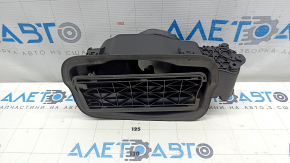 The fuel filler flap housing of the BMW X3 F25 11-17 is broken.
