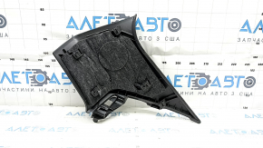 The rear pillar trim behind the left window of the Audi Q3 8U 15-18 is black, worn, the guide is broken