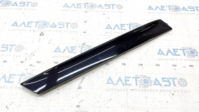 Right side trunk door trim for Audi Q3 8U 15-18 along glass, glossy black, broken fastener