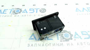 USB Hub, AUX Infiniti Q50 14-24 scratches