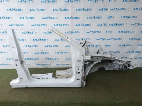 Front right quarter Porsche Macan 15-18 on the body, white