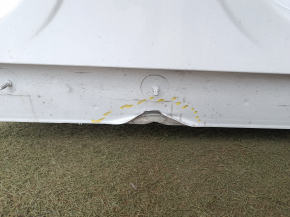 Front right quarter Porsche Macan 15-18 on the body, white