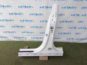 The central left body pillar of a Ford Fusion mk5 13-20 is sawn off, the bumps are visible.