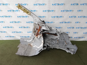 Front left quarter Ford Fusion mk5 13-20 white with central pillar, corrosion, bumps