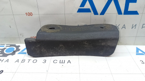 The front left mudguard for a Chevrolet Bolt 17 is worn.