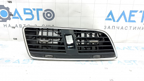 Audi Q3 8U 15-18 black central air vent for the front panel
