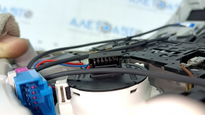 Front ceiling light assembly for Audi Q7 4L 10-15 gray sunroof, broken mount, peeling coating, cracks in the glass