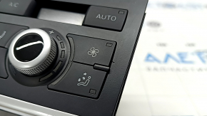Audi Q7 4L 10-15 climate control with heated seats, scratches, blistered coating