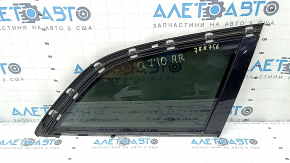 The rear right window is blind, Audi Q7 4L 10-15 tinted, there are scratches on the trim, the seal is cut, the wires are cut.
