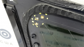 The rear right window is blind, Audi Q7 4L 10-15 tinted, there are scratches on the trim, the seal is cut, the wires are cut.