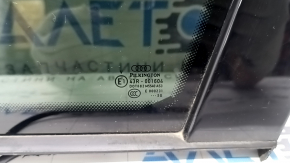 The rear right window is blind, Audi Q7 4L 10-15 tinted, there are scratches on the trim, the seal is cut, the wires are cut.