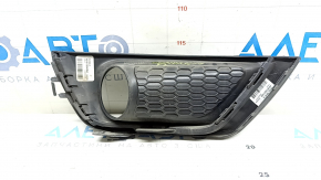 Left bumper grille for Jeep Compass 17-21 with molding structure under fog lights, broken mount