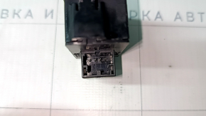 Audi Q7 4L 10-15 trunk lid closing button
