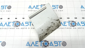 Lower front right wing trim Audi Q7 4L 10-15