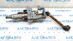 The steering column with the universal joint of the Audi Q3 8U 15-18 is rusty.