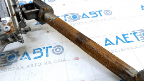 The steering column with the universal joint of the Audi Q3 8U 15-18 is rusty.