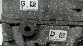 The rear differential gearbox of the Audi Q7 4L 10-15 3.0 TFSI has 2 cracked silent blocks.
