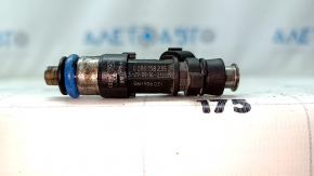 Injector nozzle fifth Audi Q5 8R 09-17 2.0T in manifold