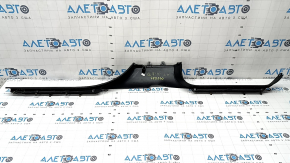 Inner left door sill trim for Audi Q7 4L 10-15, black, broken fasteners, scratches