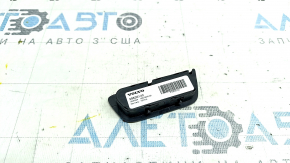 Black microphone housing in the rear ceiling of the Volvo XC90 16-22