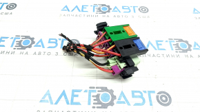 Left under-dash relay block for Audi Q5 8R 09-17