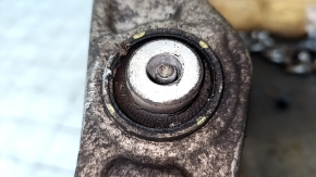 Lower front right control arm of Audi Q5 8R 12-17 front, torn silent block, microcracks in the suspension bracket