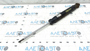 The rear left shock absorber for the Audi Q5 8R 13-17 is rusty.