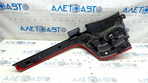 Volvo XC90 16-22 LED right outer fender light, scratches