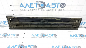 Lower rear left door trim for Audi Q5 8R 13-17 with chrome molding, scratch, crack
