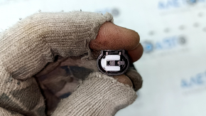 Keyless antenna chip for BMW 5 G30 17-22 in the threshold