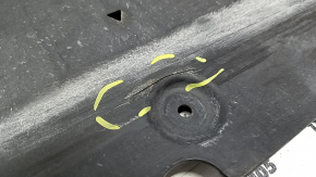Front bumper guard center BMW 5 G30 17-23 cracks