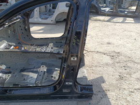 The central left body pillar of the BMW 5 G30 17-23 on the body, butt