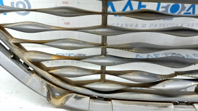 Lower grille of the front bumper of the Hyundai Sonata 11-15 hybrid, cracks