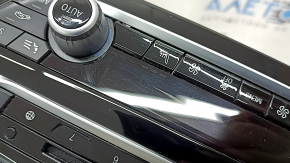 Climate control and radio control for a BMW 5 G30 17-22 auto, dual zone, scratches