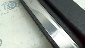 Front left door sill plate for Hyundai Sonata 11-15, black, with chrome trim, scratches