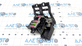 BMW 5 G30 17-23 Battery Distribution Plate