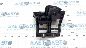 BMW 5 G30 17-23 Battery Distribution Plate