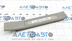 Illuminated rear right door sill plate for Lexus RX300 RX330 RX350 RX400h 04-08, gray, illuminated, with chrome trim, scratches