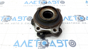 Front right hub for BMW 5 G30 17-23 AWD, rusty