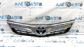 Radiator grill with badge Toyota Camry v50 12-14 hybrid usa LE, sand, poke