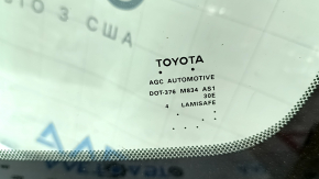 Toyota Camry V40 USA windshield, sand, air on the wiper blades
