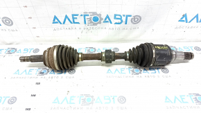 The front left half-shaft of a Toyota Camry V40 hybrid is rusty, the inner CV joint is loose, and the thread is pulled.
