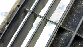 Toyota Camry v40 10-11 front bumper lower grille structure, sand, crack in mount