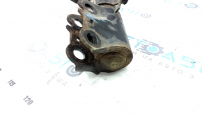 Rusty front right shock absorber for Toyota Camry V40 hybrid